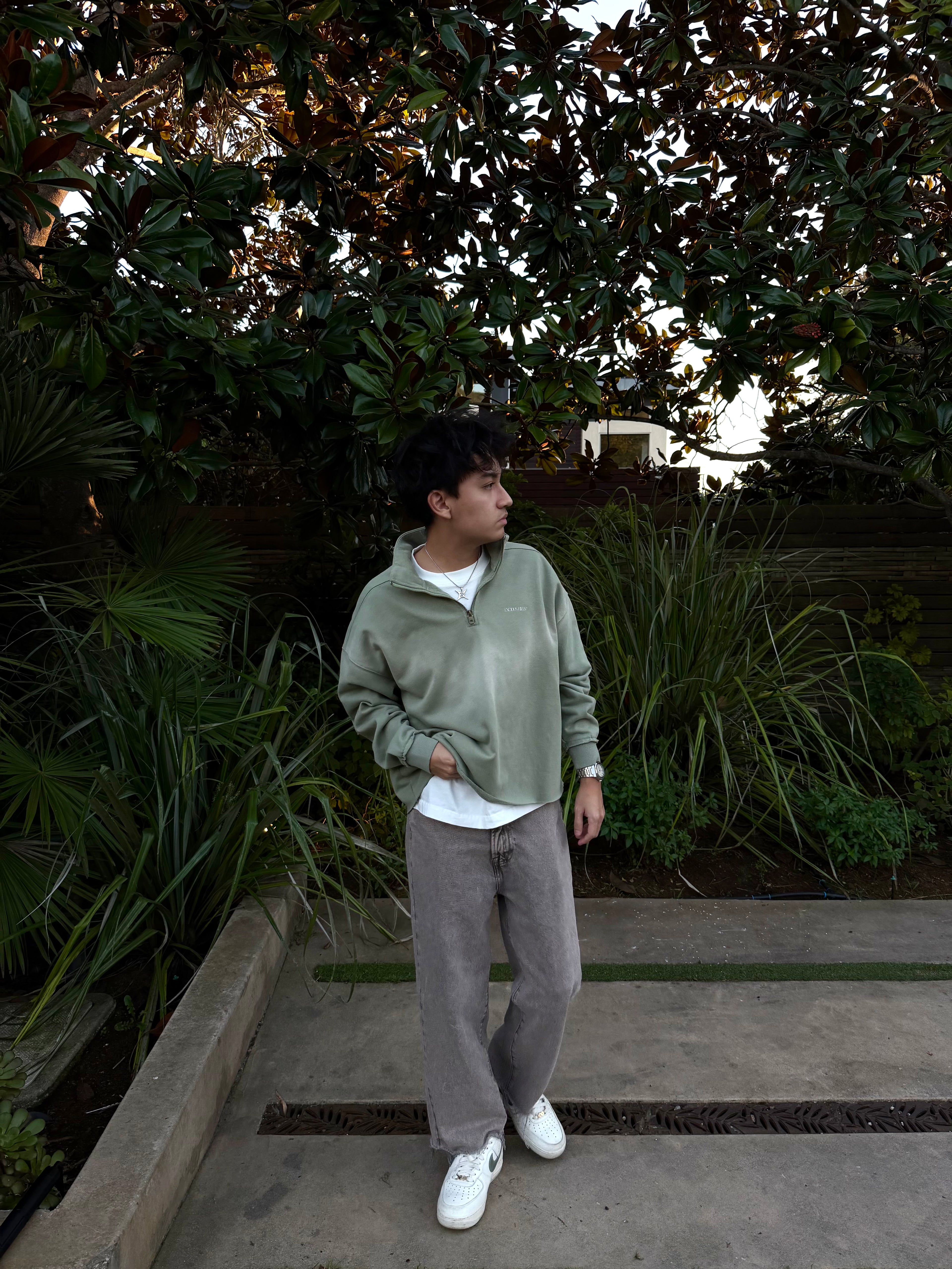 VINTAGE MATCHA QUARTER ZIP